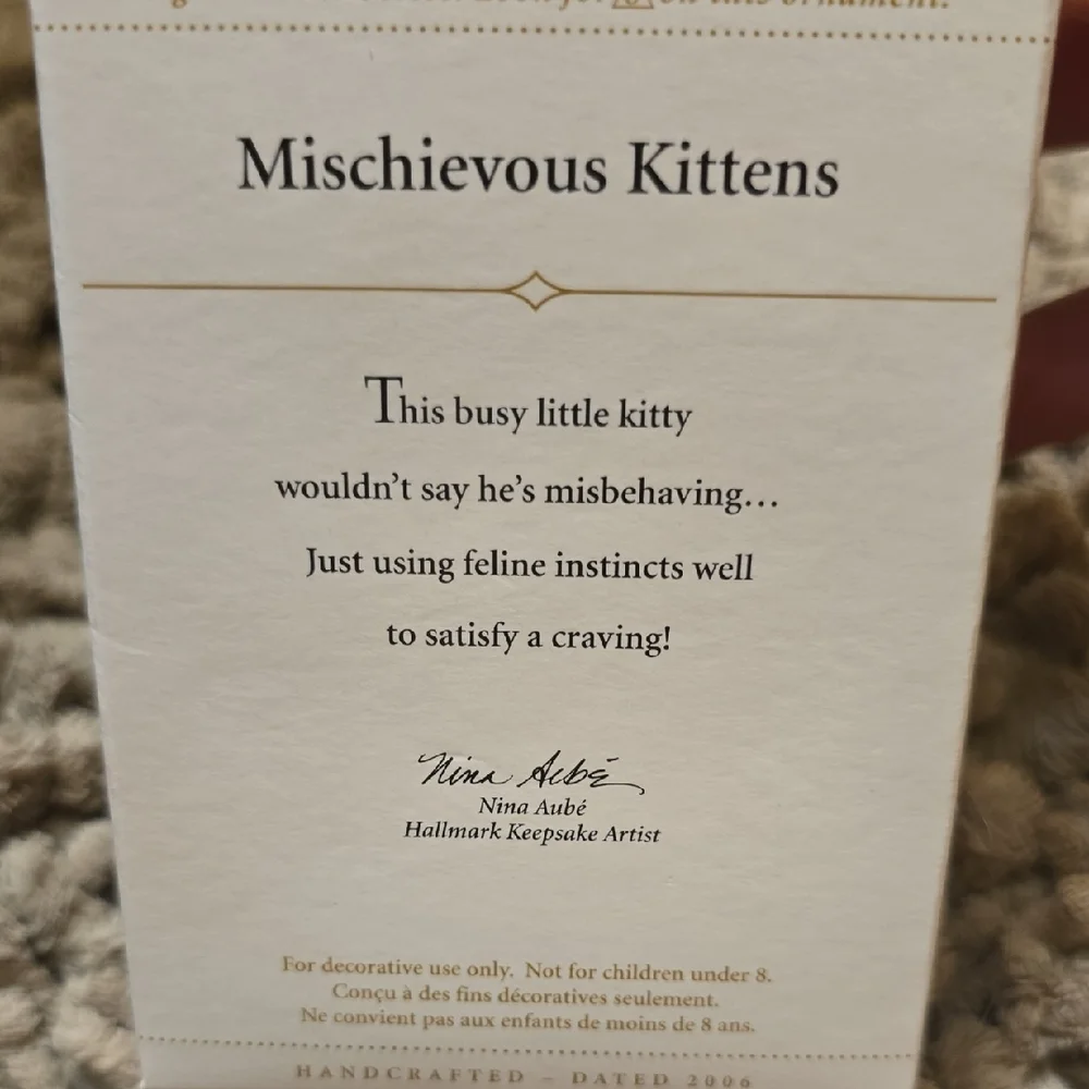 Hallmark Keepsake Ornament with Gray and Red‎ Cat